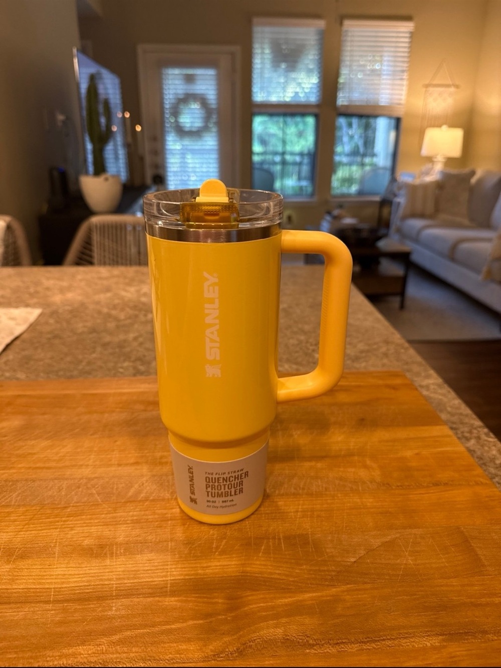 Stanley Butter Gloss Yellow Insulated Travel Mug with Handle and Clear Lid 30 oz